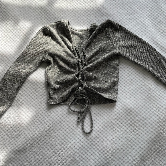 Chandail - Picture 2 of 2